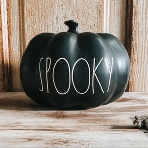 Rae Dunn Accents - Rae Dunn Black Spooky Pumpkin Rae Dunn Accents - Rae Dunn Black Spooky Pumpkin